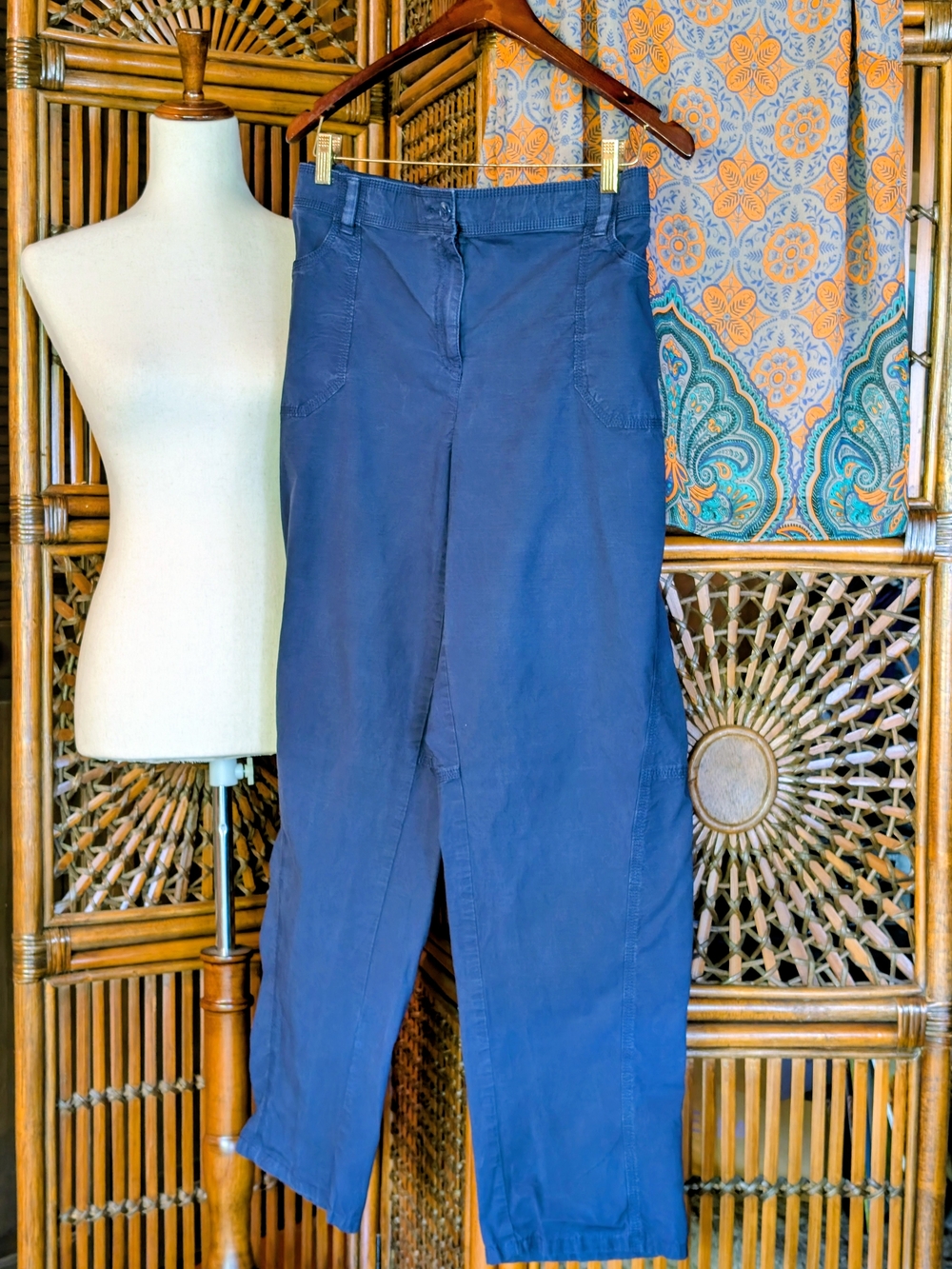 CHICOS - Ultimate Fit RipStop Utility Pant - Size 3 (16-18)